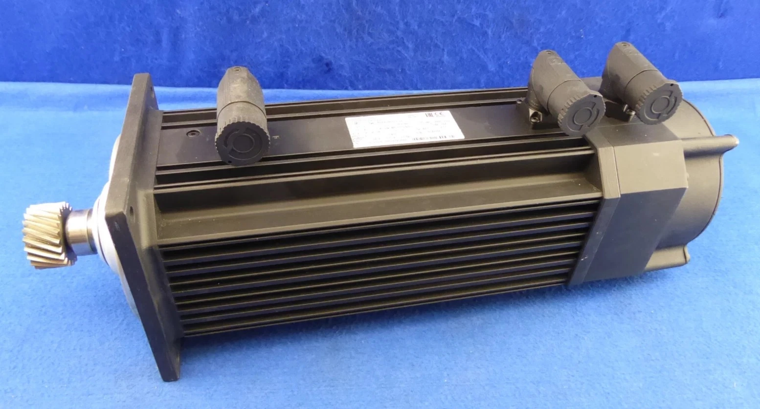 MDFKSBS071-33 For Lenze MDFKSBS071-33 Servo Motor Used