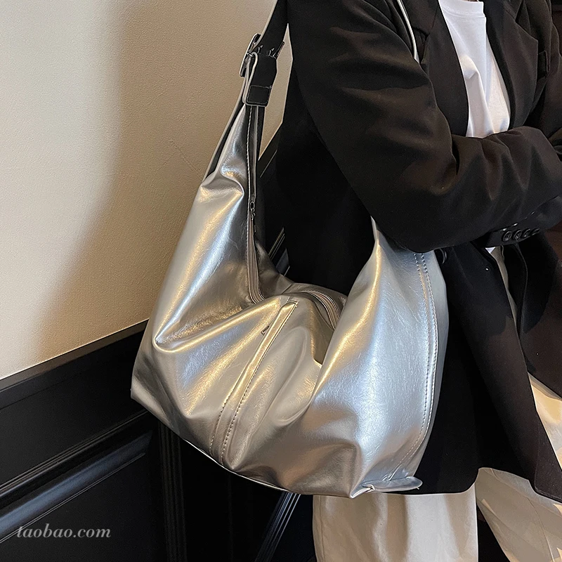 حقائب كتف واحدة للسفر فضية غير رسمية للنساء سعة كبيرة حقائب يد ناعمة من البولي يوريثان للخريف والشتاء حقيبة كروس متعددة الاستخدامات حقائب يد نسائية #1