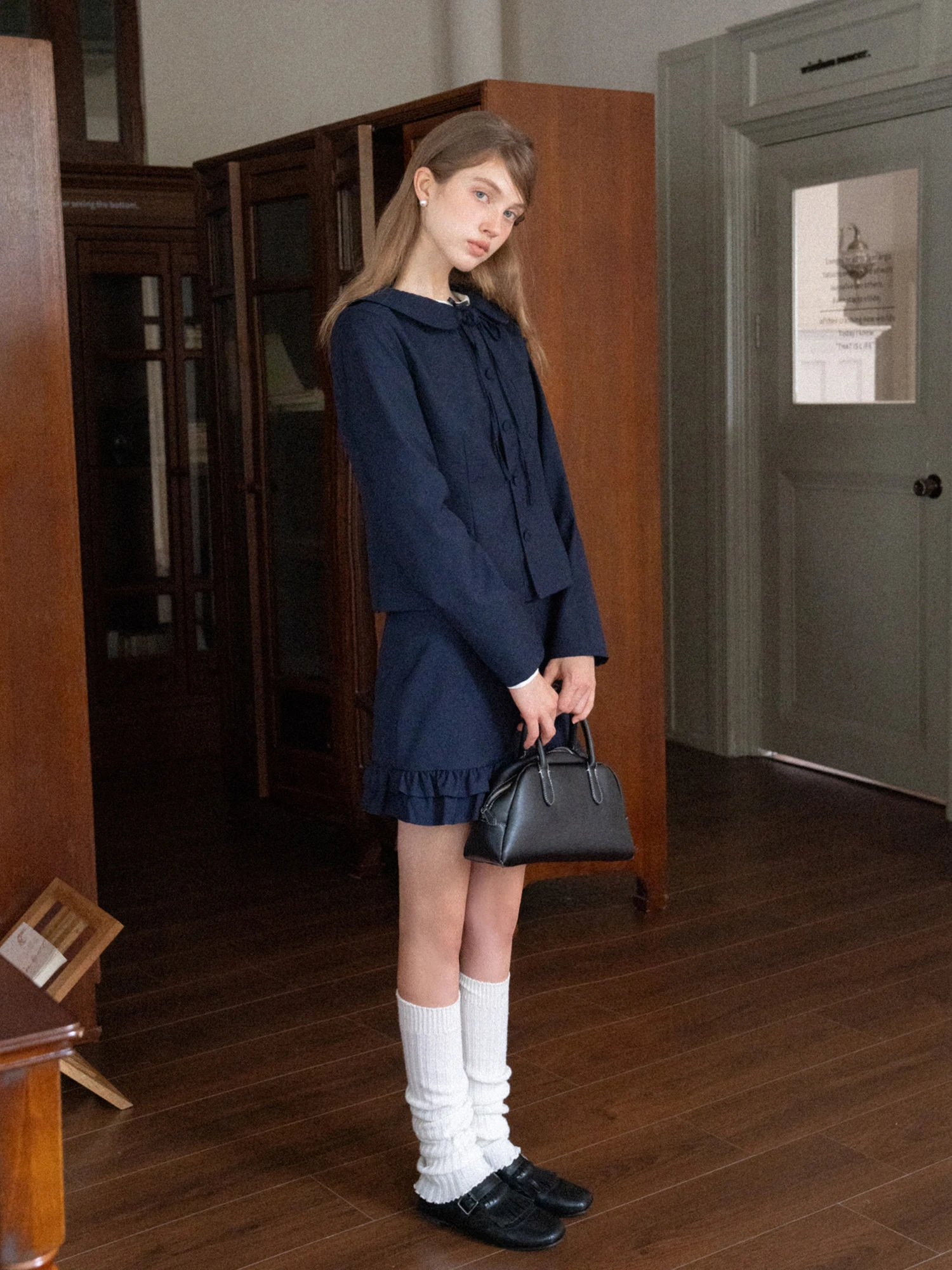 EGGKA コート Eggka Coat Review: Why This French-Inspired Sweater & A-Line Skirt