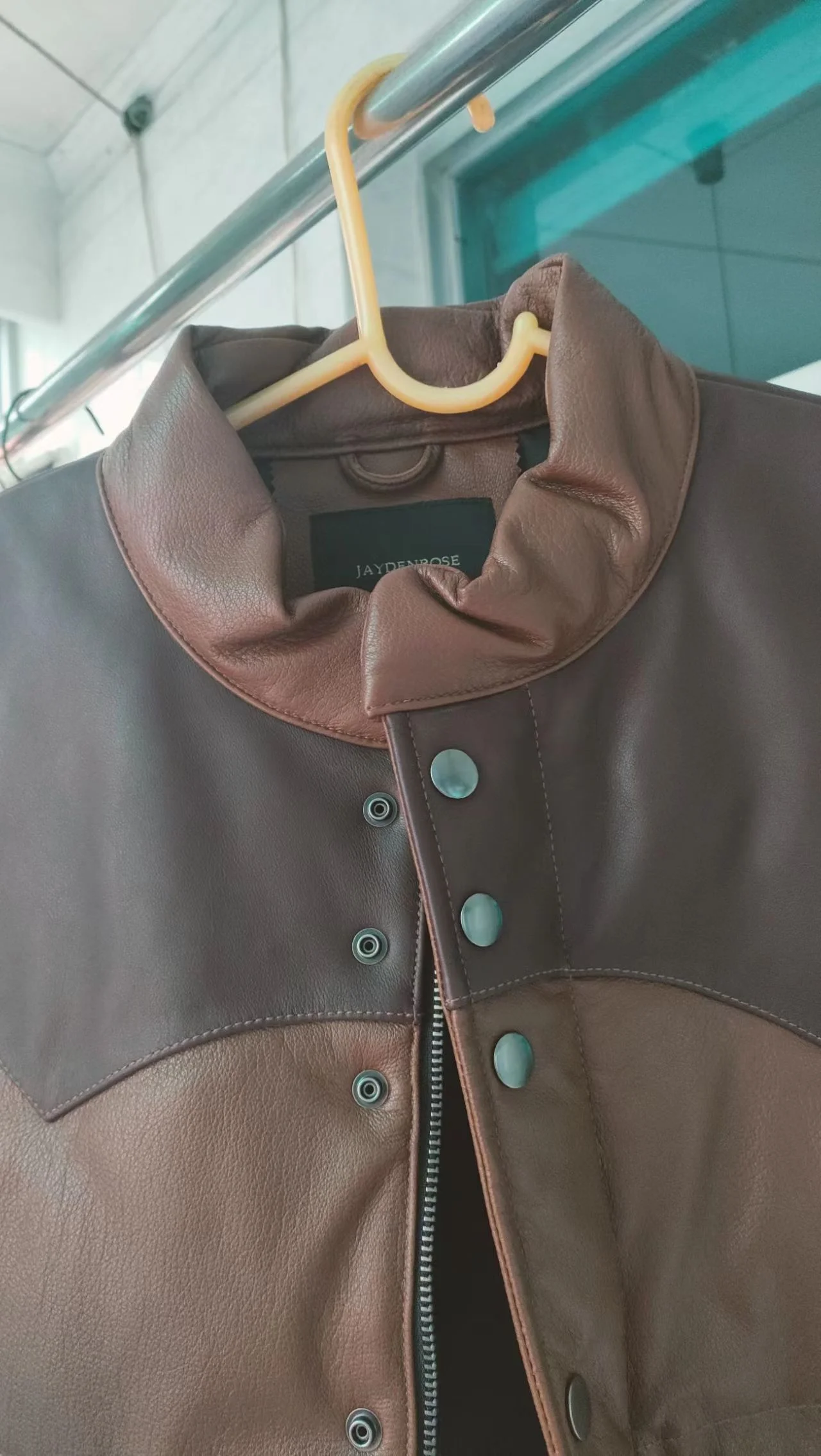 Men's Real Goatskin Leather Waistcoat Thick down Vest Male Short Vest Oil Wax First Layer for Autumn Winter