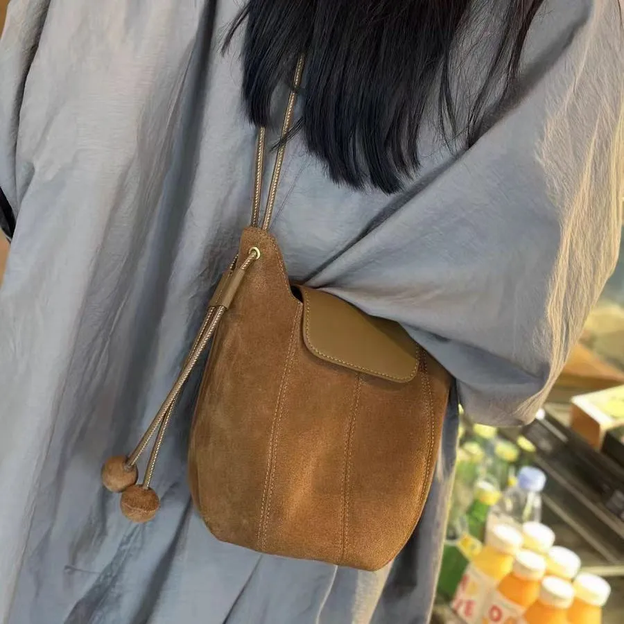 

College Wind Niche Matte Versatile Bucket Bag Exquisite Single Shoulder Crossbody Bag For Women New Korean Ins Style
