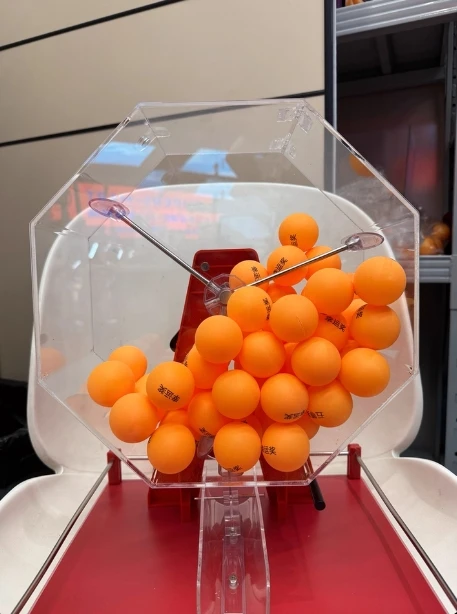 نشاط اختيار أرقام تنس الطاولة اليدوية لآلة اليانصيب المحظوظة #2