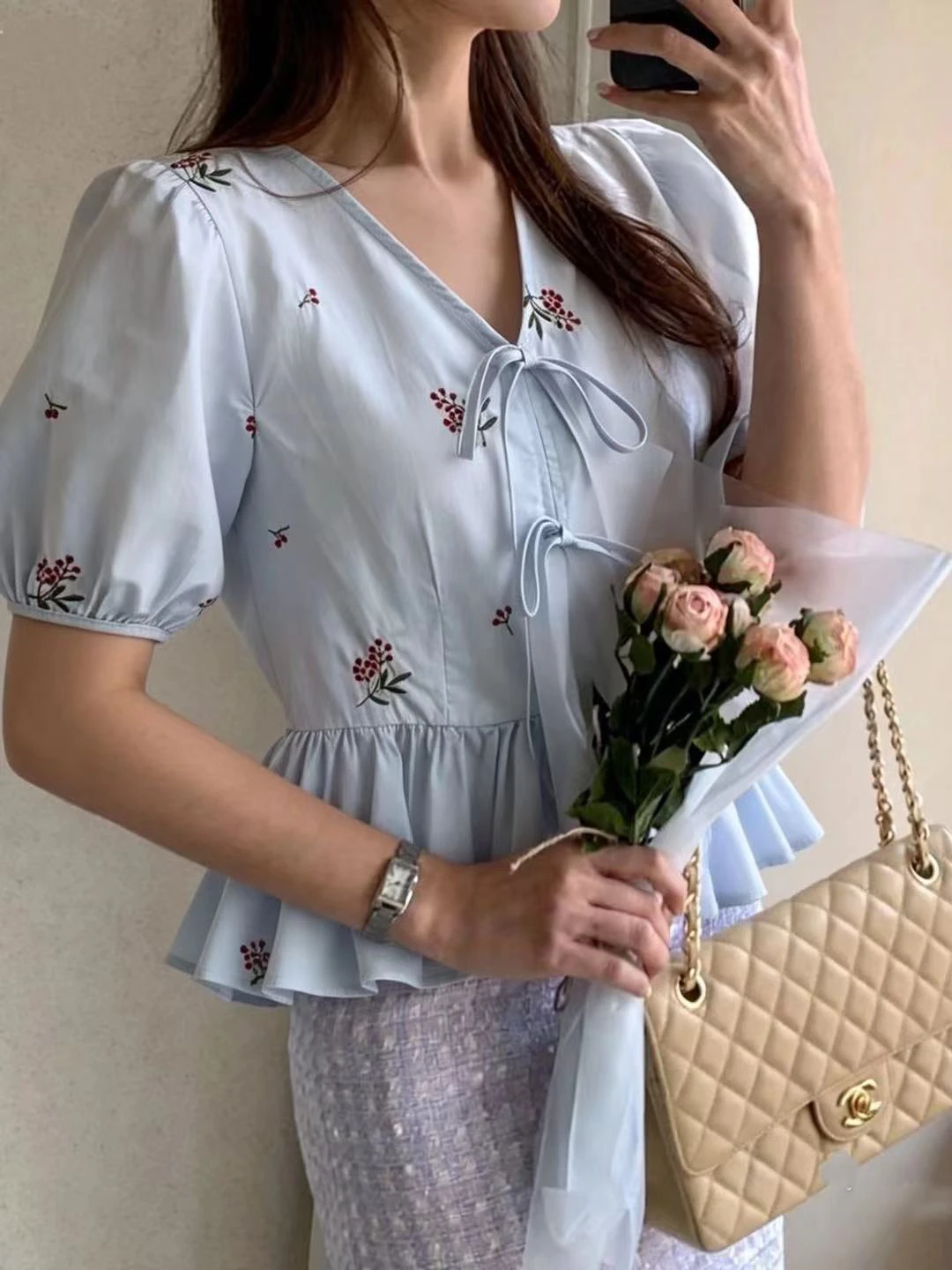 Elegant Embroidered V-neck Bubble Sleeve Shirt Women's Fashion  Knot Belted Lace Hem Anti-aging Top Short Shirt