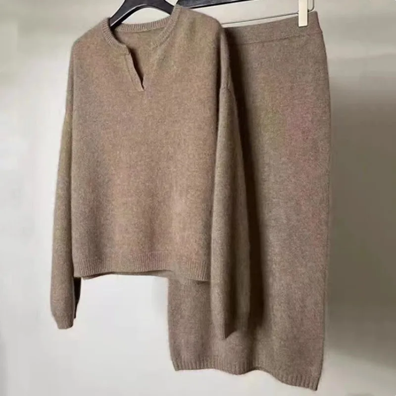 Autumn and winter new fashionable knitted women's clothing V-neck loose knitted sweater+half skirt two-piece set