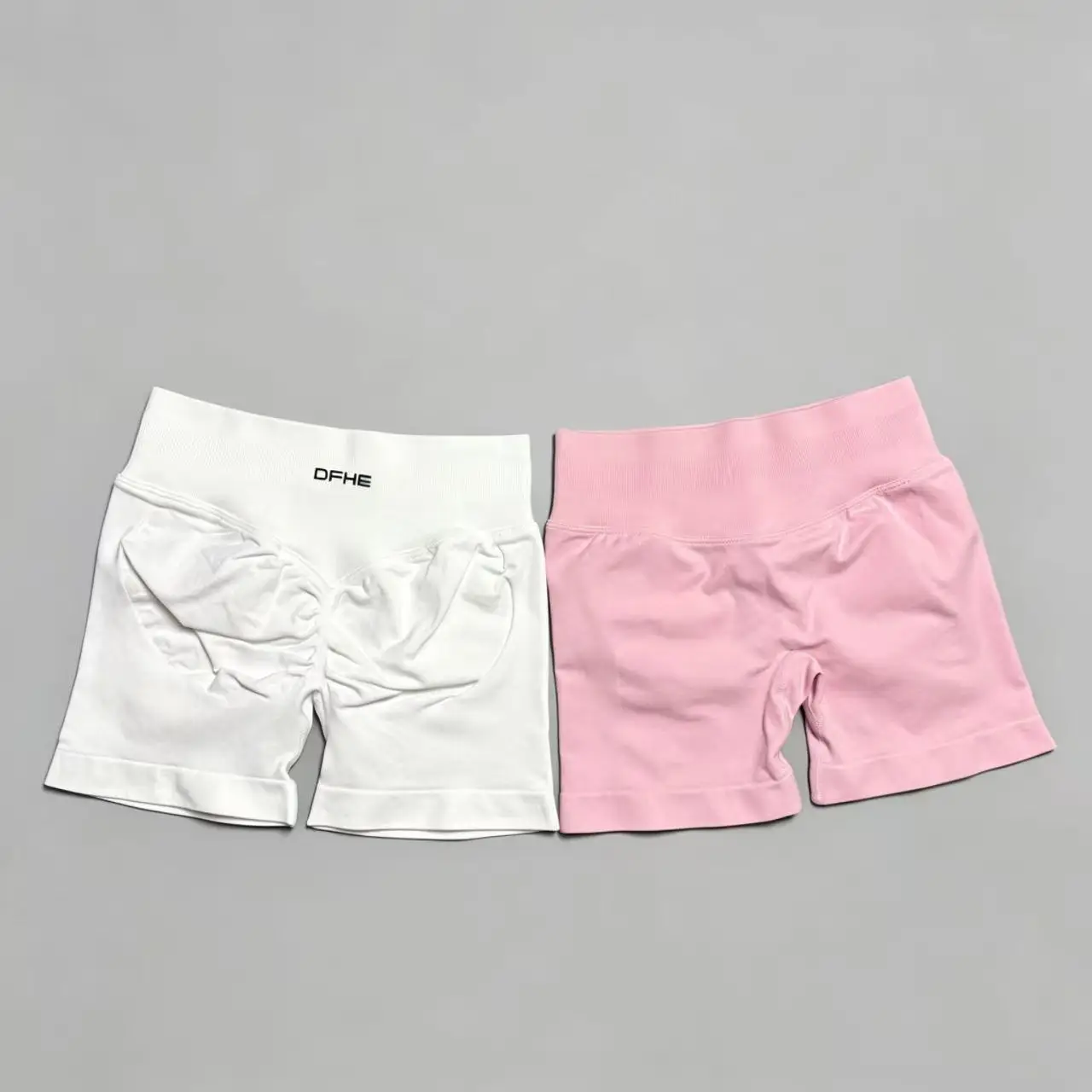 Pantaloncini yoga donna in nylon a vita alta