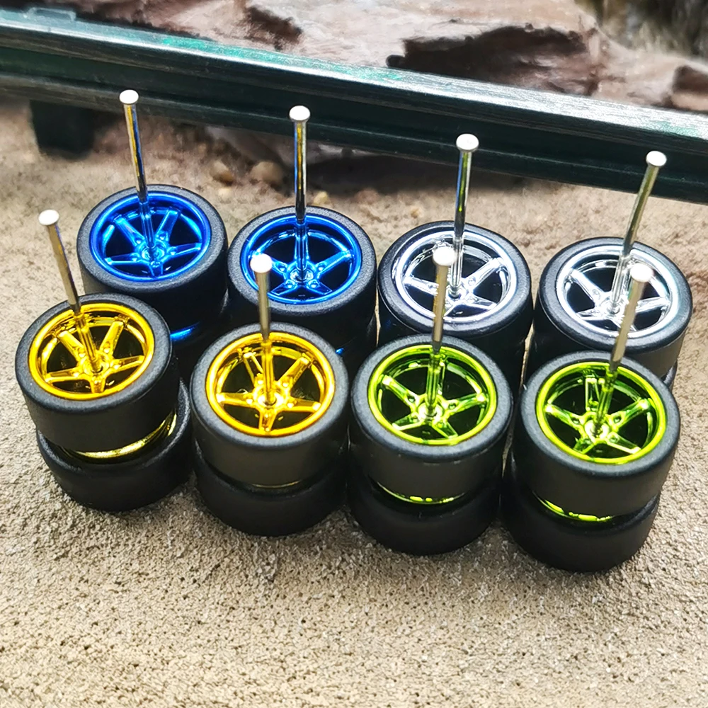 عجلات مع بقع قابلة للفصل ، إطارات مطاطية ، تكلم خماسي ، سيارات دييكاست ، أجزاء إعادة توجيه للعجلات الساخنة (5 سيارات) ، 1:64