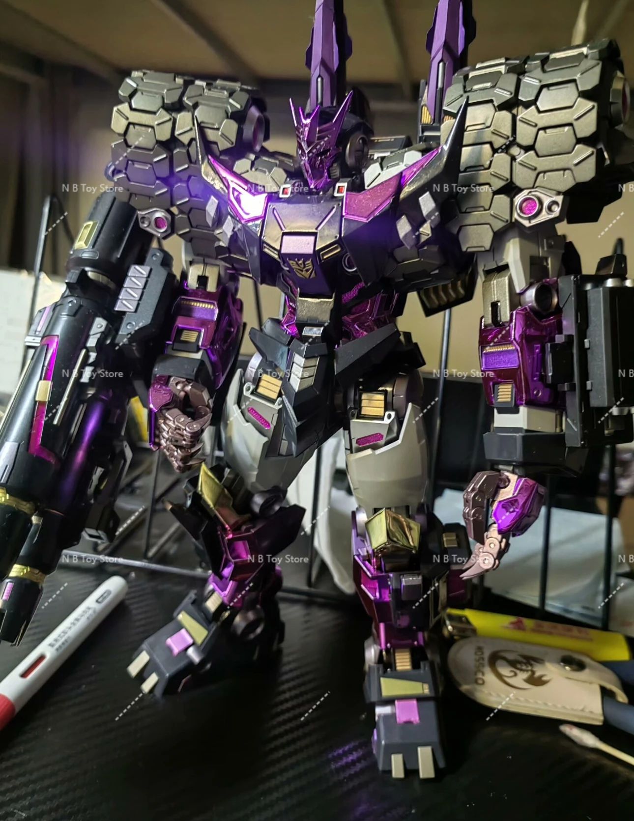 【Disponibile】Toys trasformati MC Muscle Bear Versione zincata Tarn in edizione limitata con sito ufficiale Pistola sonora aggiuntiva