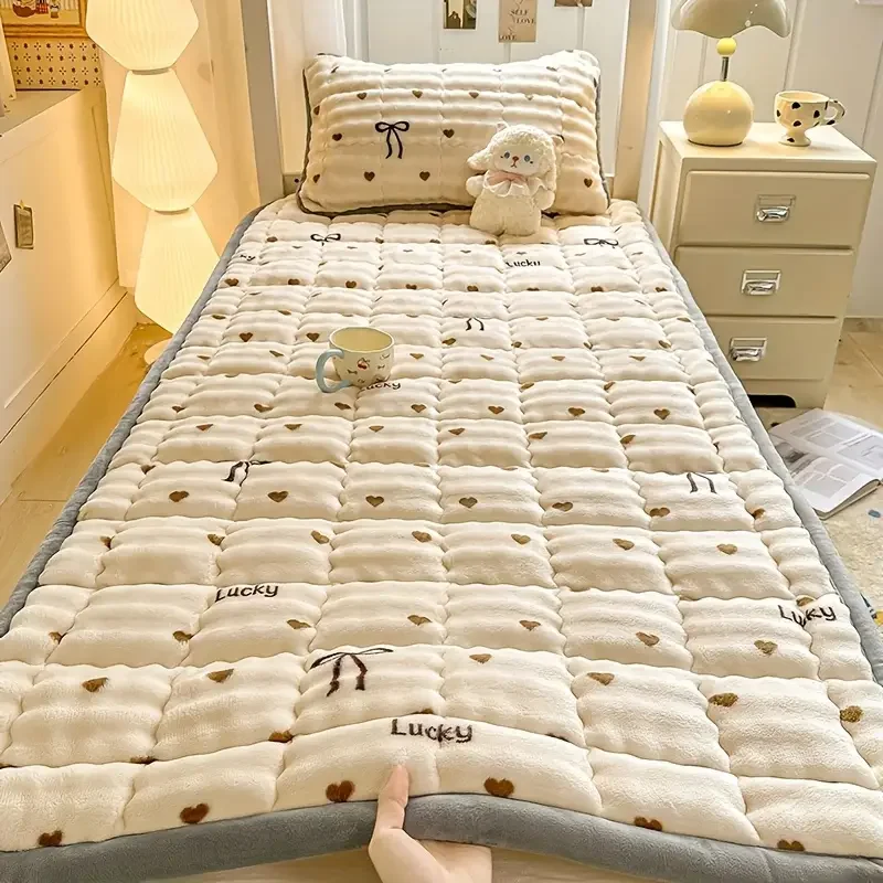 1pc Soft Milk Velvet Bubble Fleece Mattress Designed for Winte Ideal for Students&Seasonal Use Warm Plush Quilted Mattress Cover