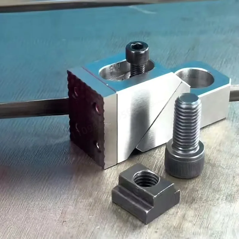 Heavy‑Duty Bench Vise Clamp, Precision Side Clamping Fixture, M8‑24 Single Direction Fixed Worktable Holding Tool