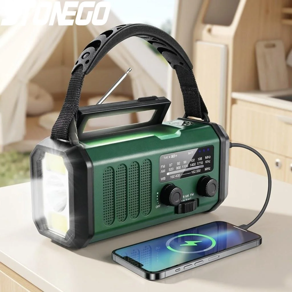 

Солнечная радиостанция AM/FM с зарядкой USB-C, фонариком, сигнализацией SOS, компасом и функцией зарядки от ручного привода, 10000 мАч, для выживания на природе