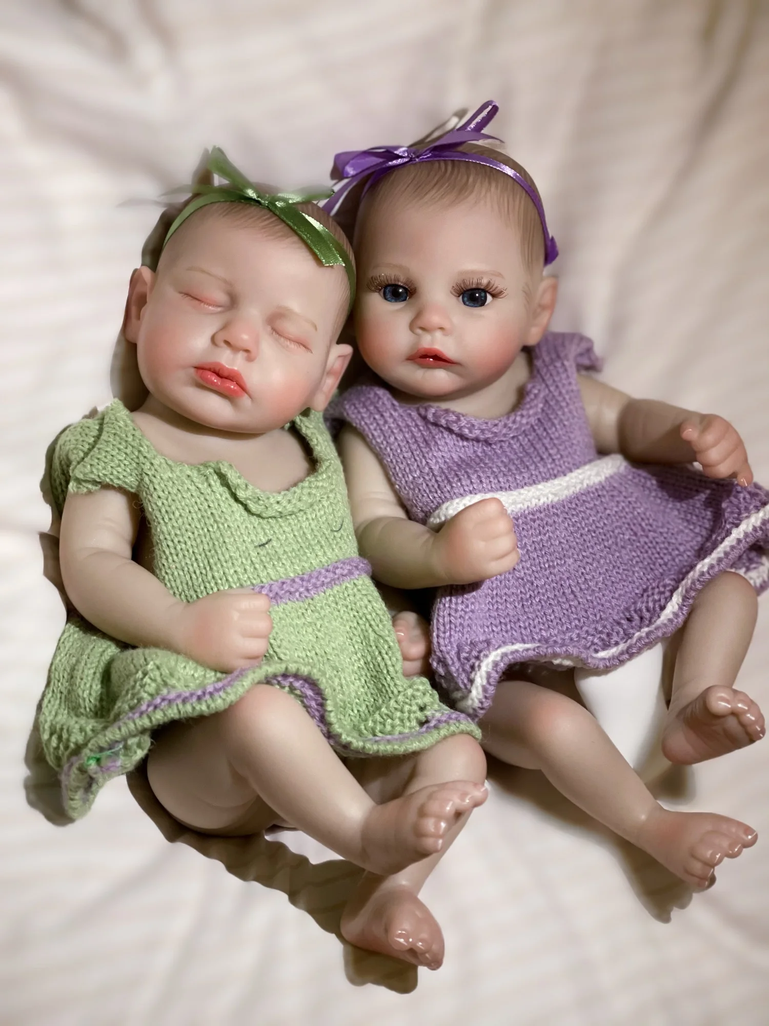 11Inch Waterproof Reborn Baby Girls With Painted Hair Cuddly Dress 3D Painted Skin Handmade Lifelike Realistic Newborn Baby Doll