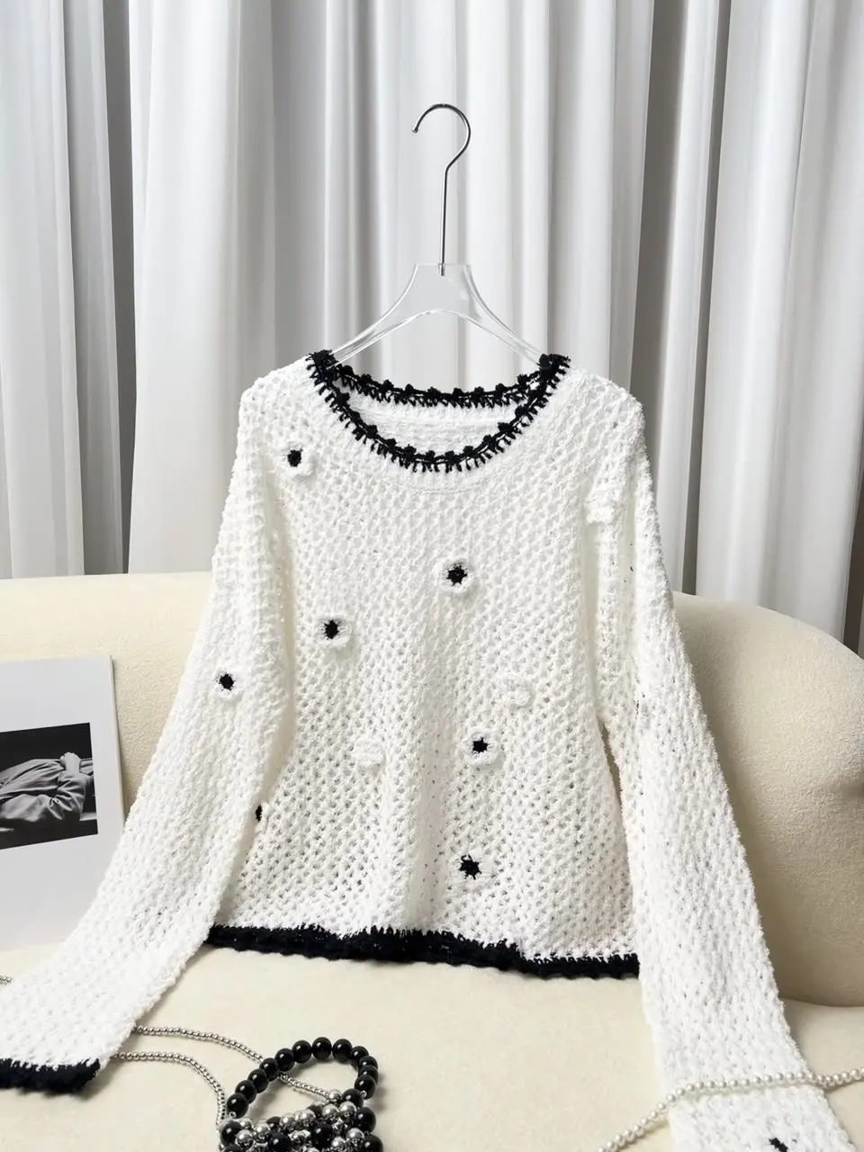 Autumn New Cotton Yarn Hollow Three-dimensional Gouhua Contrast Color Collar Knitted Long-sleeved Blouse for Women