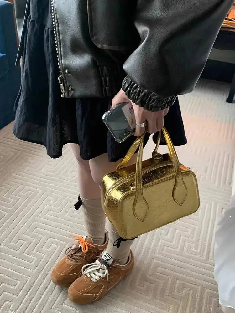 Bloom Hot Girls Gold Hand Ladies 2025 High Street Handle Leather Casual Square Bag Women Retro Crossbody Bags Aesthetic