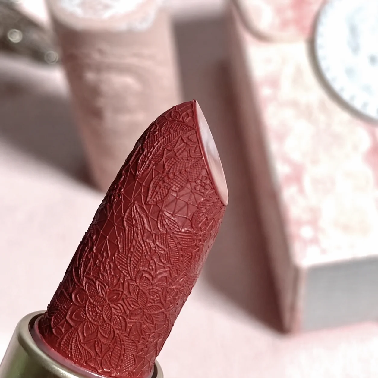 Colorrose Embossed Lipstick Matte Moisturizing Milk Tea Brown Lip Stick Long Lasting Velvet Makeup view 2