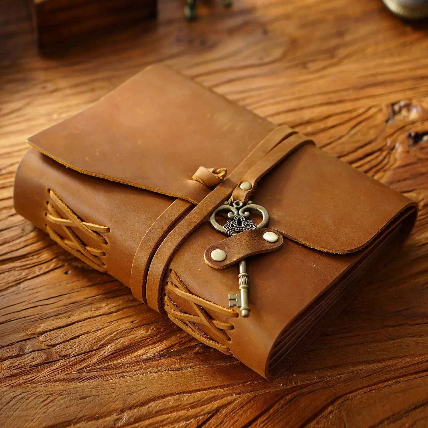Handmade Cowhide Leather Travel Journal Refillable Notebook 180x130mm Crazy Horse Leather Cover 120gsm Kraft Paper Vintage