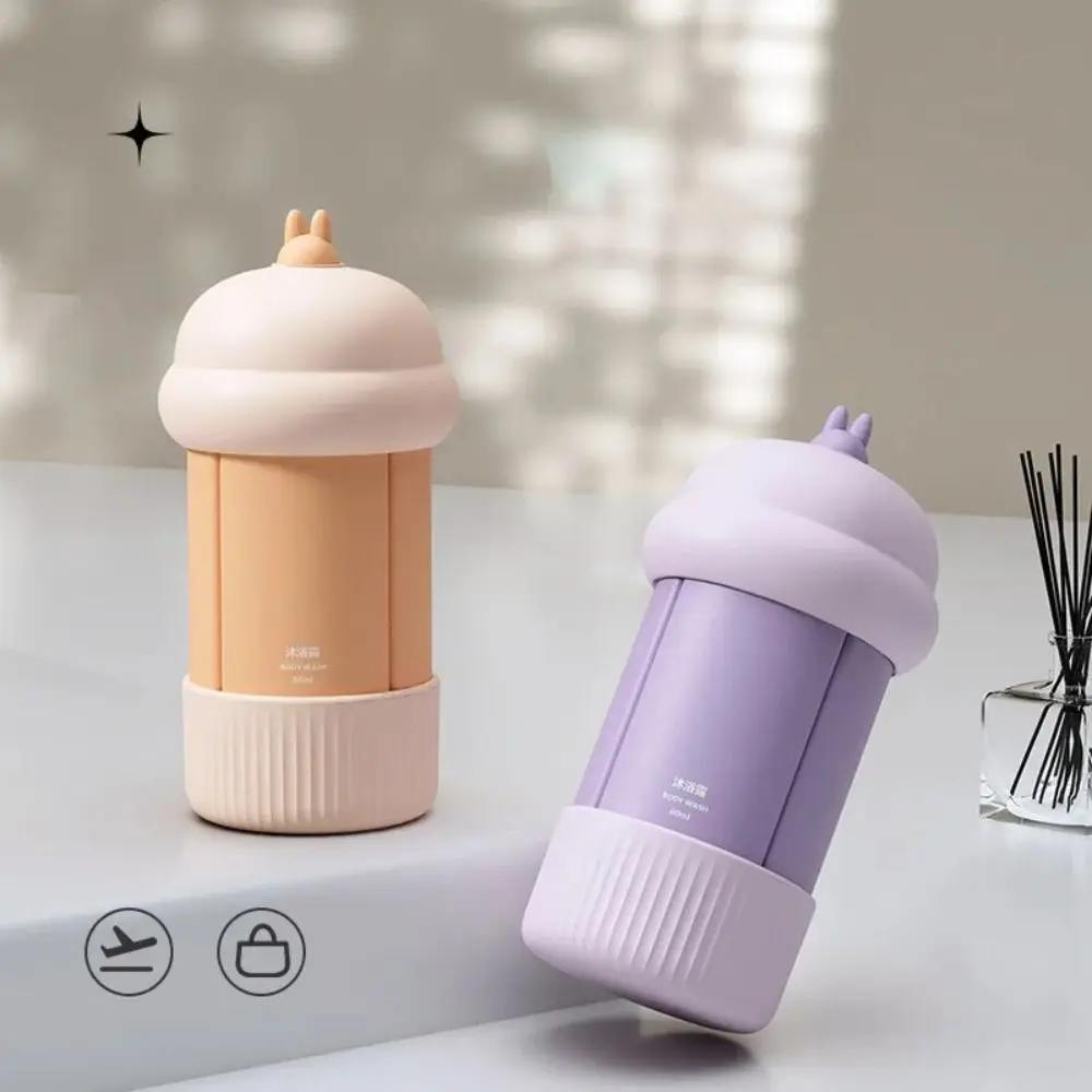 Zestaw 4 silikonowych butelek podróżnych, puste, 60 ml, dozownik na płyny, oszczędzający miejsce, lekki, wielokrotnego użytku, zestaw butelek na szampon