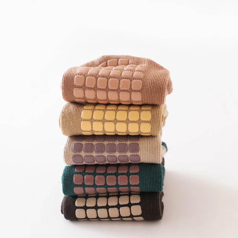 6 أزواج من الجوارب الداخلية المضادة للانزلاق لحديثي الولادة. مناسبة لحديثي الولادة. نمط الكرتون. مناسبة لكل من الأولاد والبنات. #5