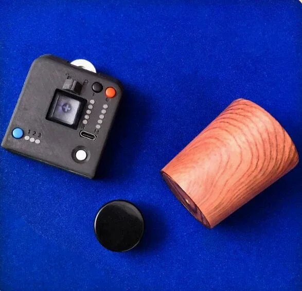 

The Extreme Hanky Pro Magic Tricks Dancing Silk Ghost Hanky Magia Magician Stage Illusions Gimmicks Funny Mentalism Magie Props