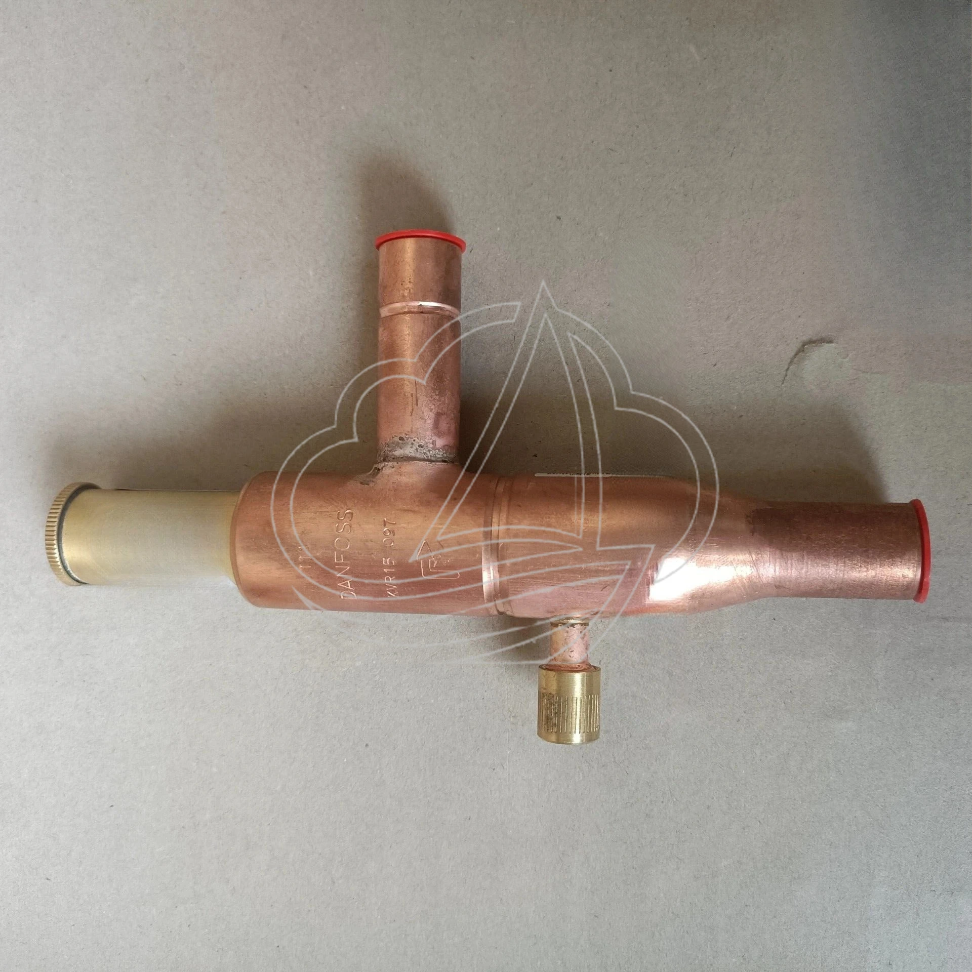 

Регулирующий клапан давления для конденсаторных установок, KVR12 KVR15 22 28 35 NRD 020-1132