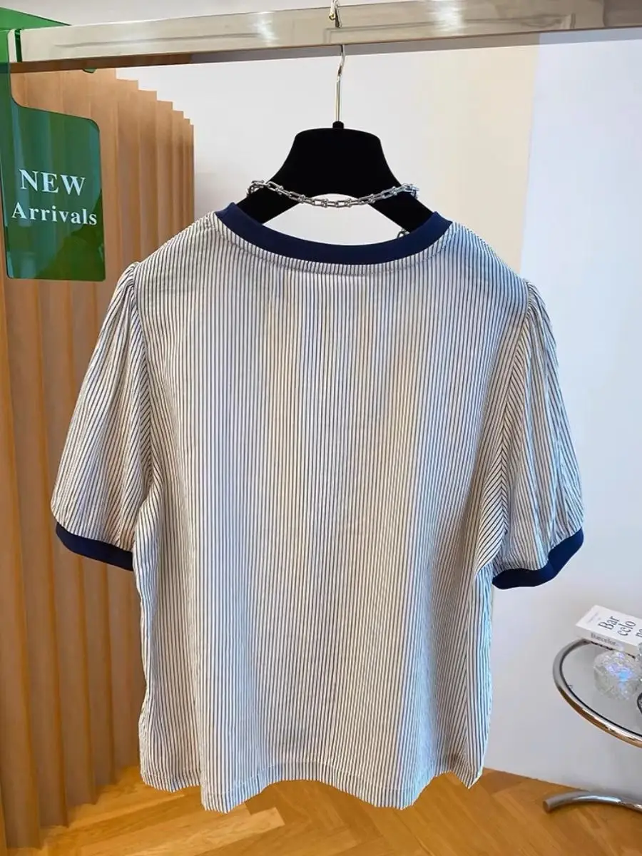 Nowa koszulka damska Ele Striped ort Sve na rok 2025, luźna, wyszczuplająca, codzienna bluzka w stylu koreańskim, okrągły dekolt, odprowadzająca pot, idealna na lato.