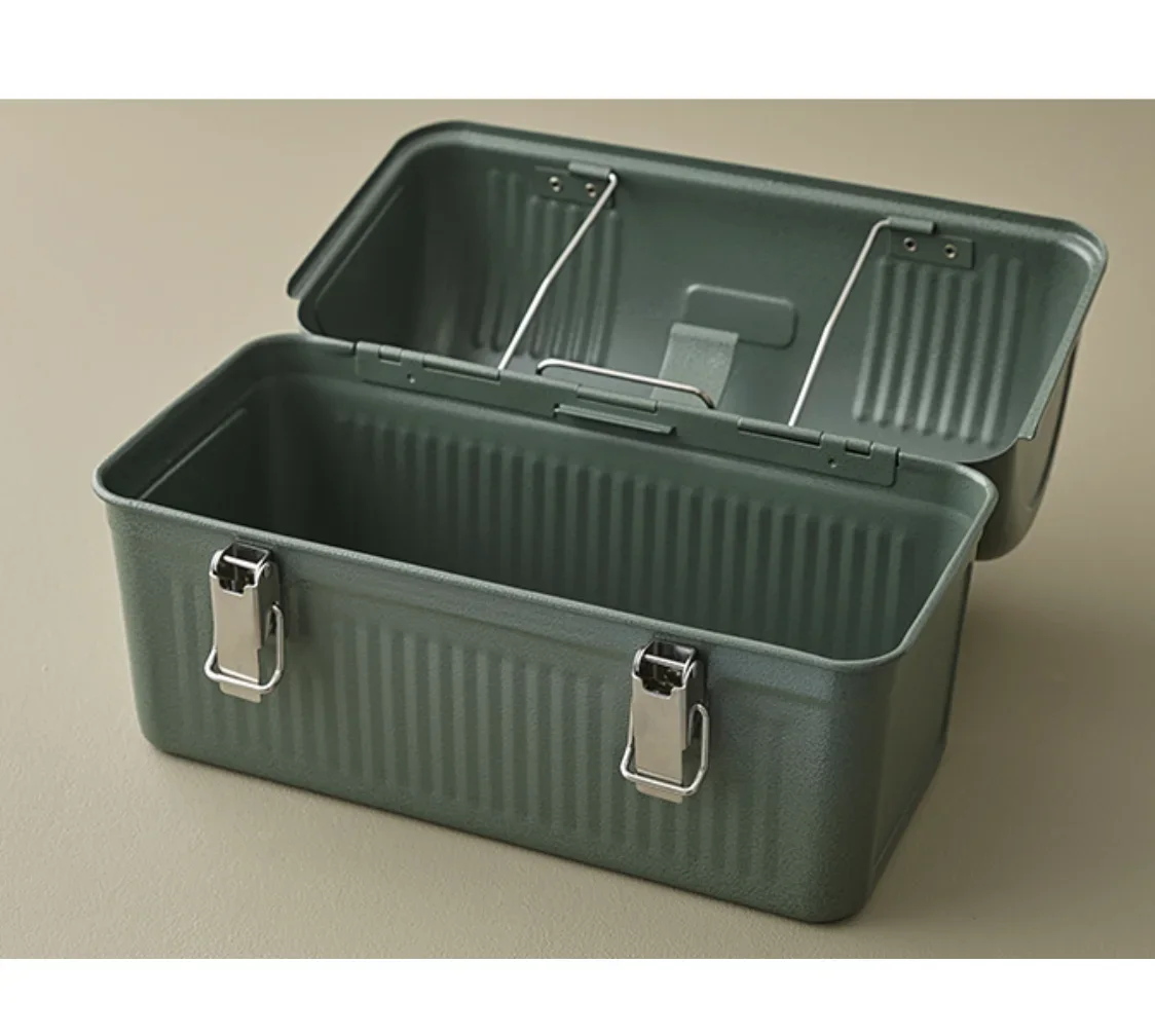 Large classic lunch box 9.4L camping steel storage box army green