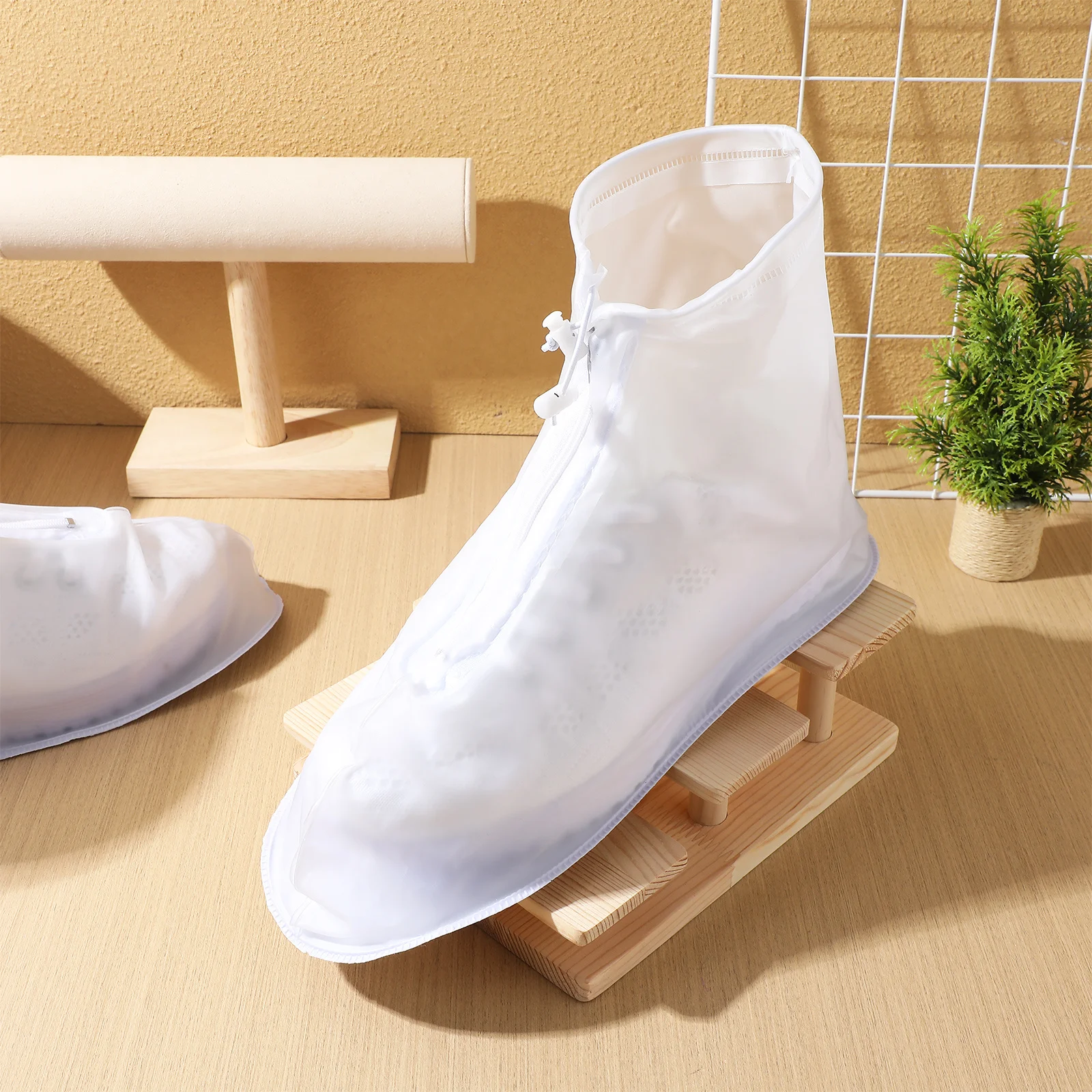 1Pair PVC Rain Shoe Covers Waterproof Non-Slip Reusable Rainproof Shoe Protector Covers for Adults Outdoor Rainy Day