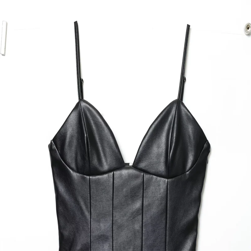 Vestido curto feminino moderno de couro sintético sexy em camadas design decorativo outono moda 2025