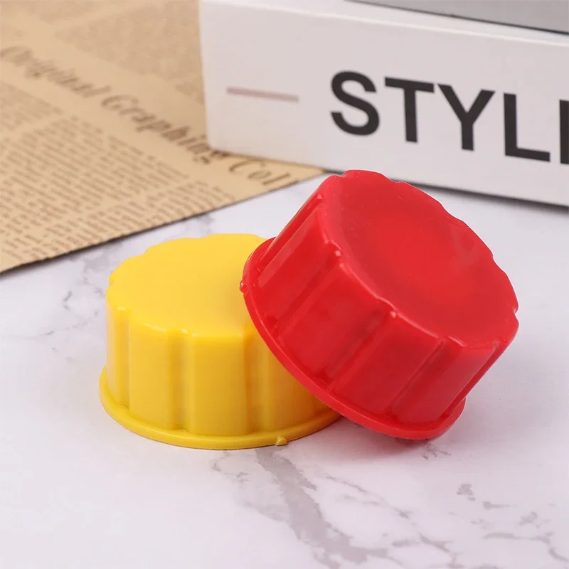 1/2/3/5 Gallon Plastic Gas Can Cap ID 43mm OD 54mm H 23mm Portable Gas Tank Cap Replacement Red Yellow Gas Can Cap
