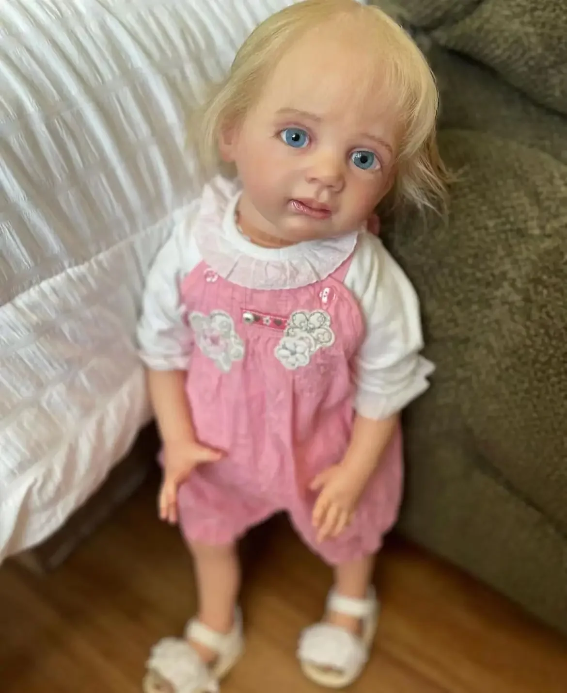 ตุ๊กตาเด็กเกิดใหม่ DLS Customized Limited Supply ขนาด 60 ซม. รุ่น Fritzi ผมสีน้ำตาลติดกิ่งด้วยมือ พร้อมชุดต่างๆ