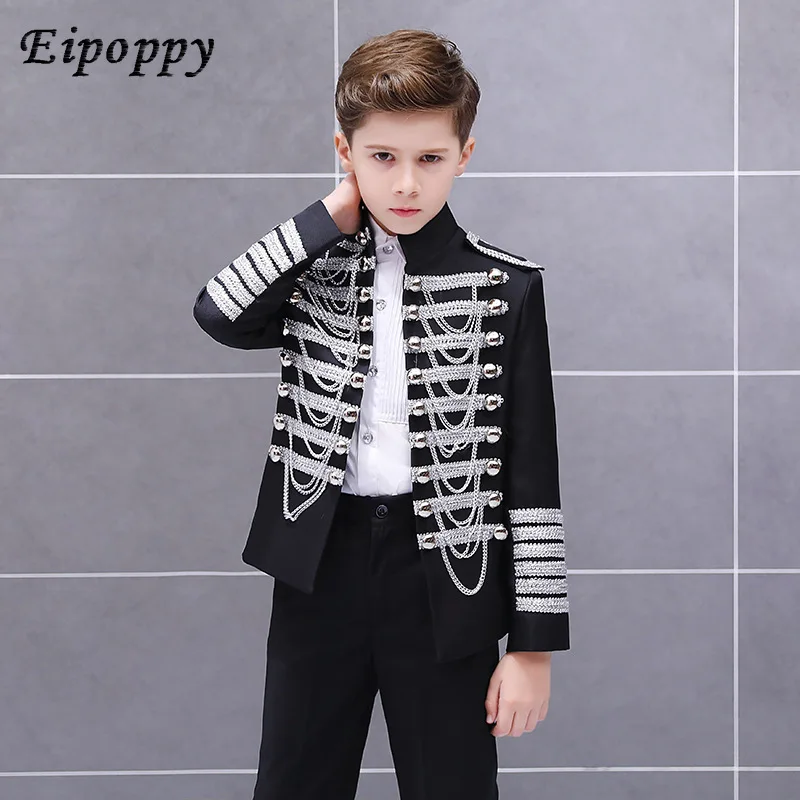 Costume da palcoscenico per abiti militari con nappe in stile europeo per ragazzi