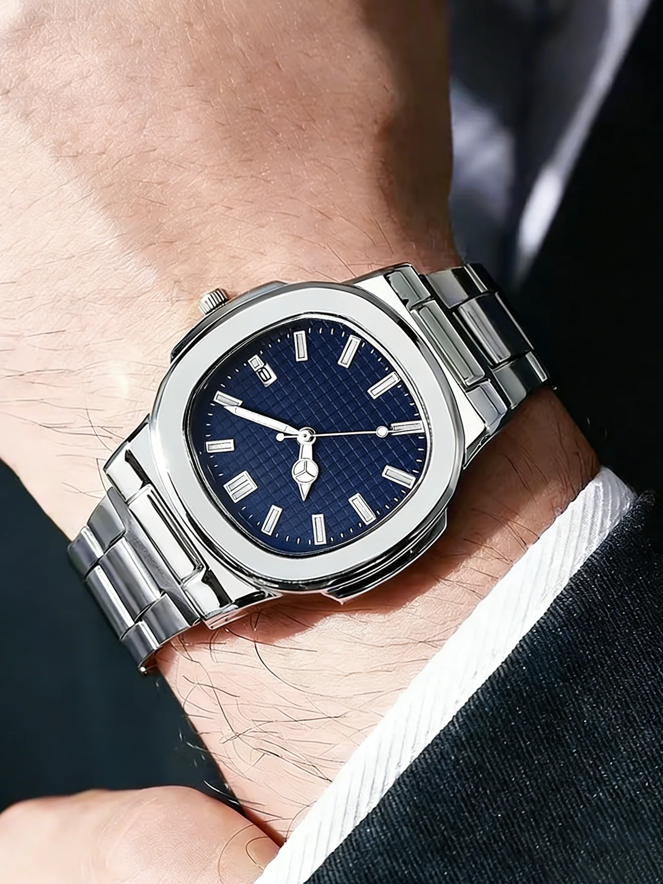 Fashionable Business-Style Quartz Watch, Men's Wristwatch with Calendar and Scale, Stainless Steel Strap, Birthday Gift, Timing Function