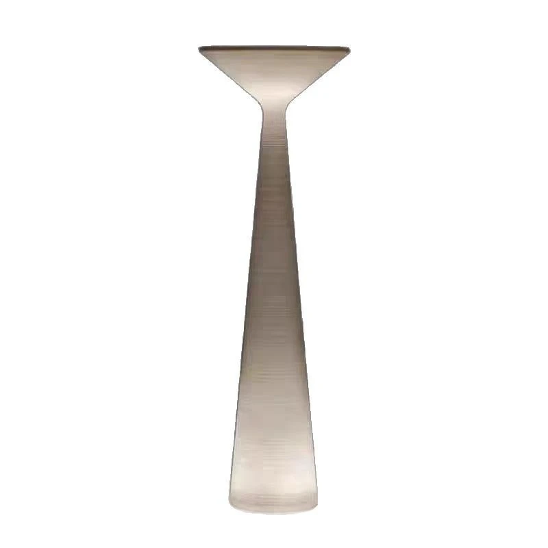 

Outdoor villa courtyard hotel lobby landscape floor lamp with a sense of simplicity