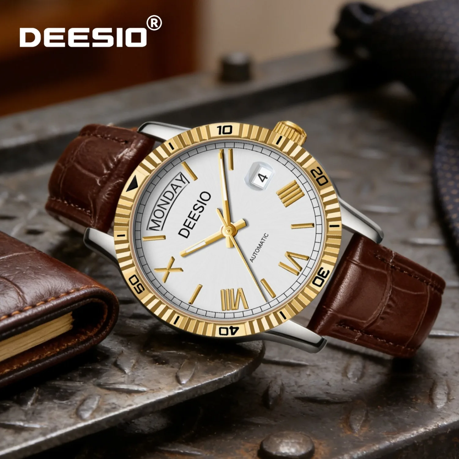 

Deesio Business Casual Men's Mechanical Watch Automatic Self-Wind Stainless Steel Case Leather Watch Strap Date and Day Display
