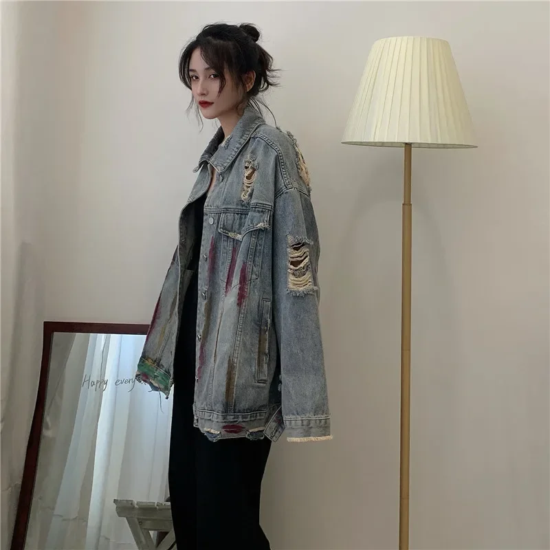 Korean Style Women Jacket Loose Vintage Fashion Denim Coat Oversize Graffiti Print Hole Streetwear Female Denim Jacket HOT