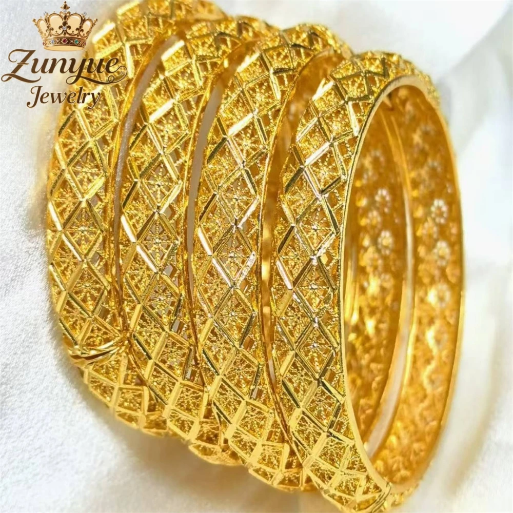 

High-end Sand Gold Hollowed-Out Bracelet Luxury Quality Jewelry Best Selling Fashion Fine Jewelry Charms Popular Exquisite Gift