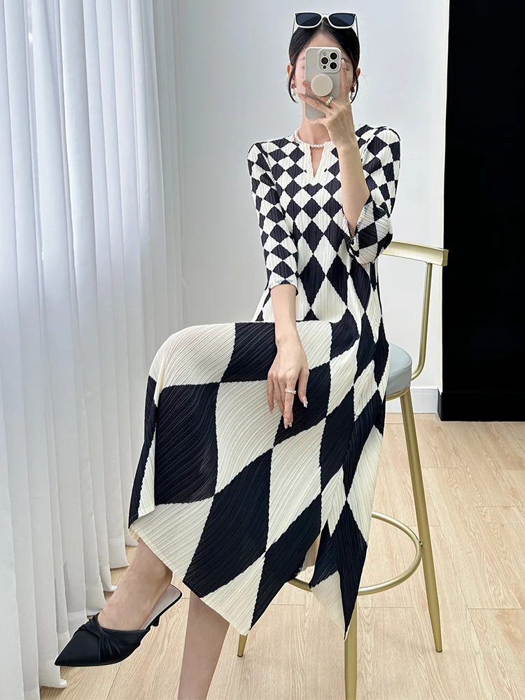 

Женское платье в трехцветном стиле с ромбовидным принтом, плиссированное, без рукавов, длинная юбка, модное летнее, с защитой от солнца, цельное изделие