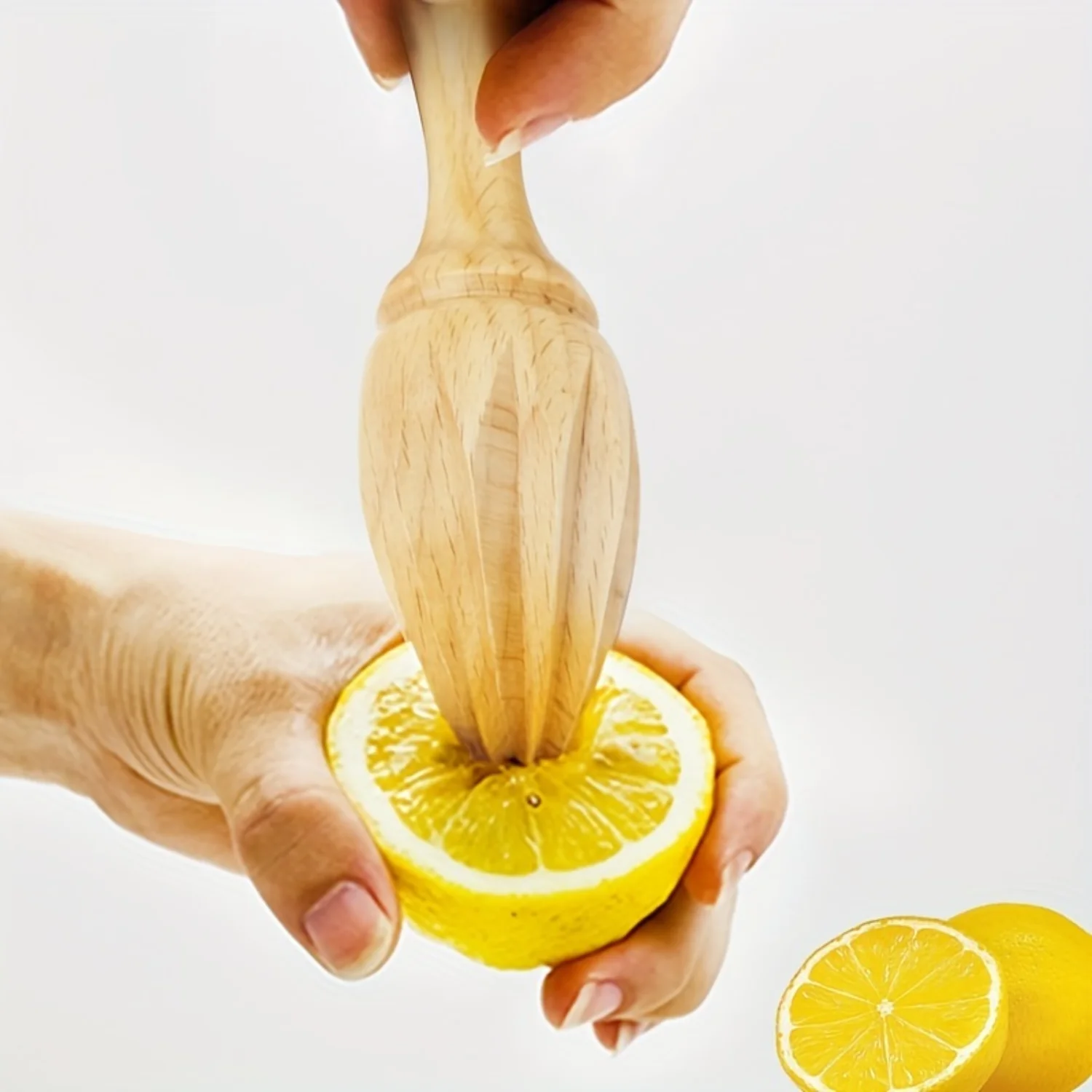 Wooden Manual Juicer Reamer - Handheld Citrus Lemon Orange Juice Squeezer, Kitchen Baking Tool, Eco-Friendly Wood , No Electrici