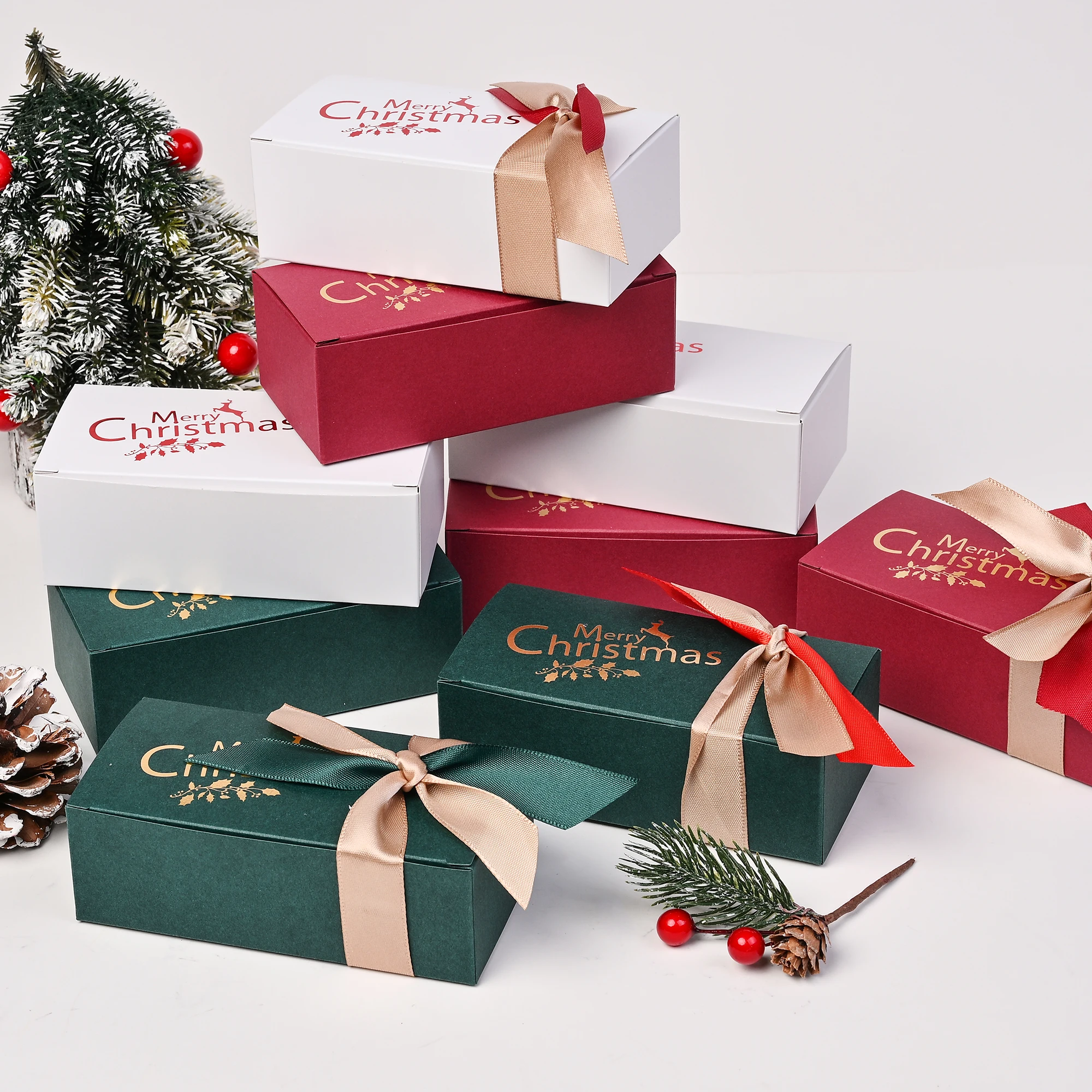 iYOE 10個入り メリークリスマスボックス リボン付き パーティーギフト用紙箱 クリスマスギフトラッピング クリスマスデコレーション 12*6*4cm