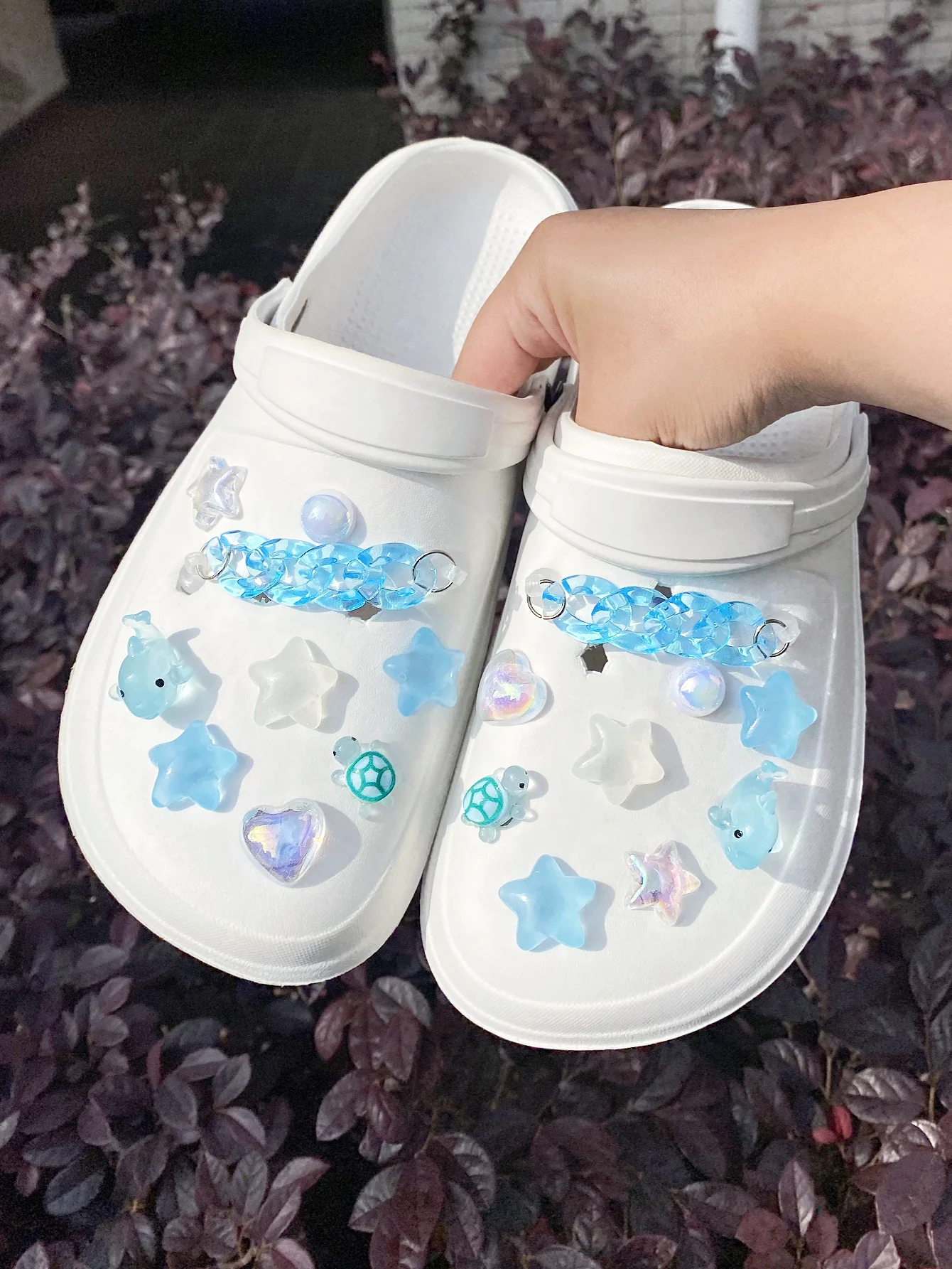 18 pieces of blue transparent chains, dolphins, stars, turtles, transparent stars, hearts, ABS pearl shoe buckle DIY decorations