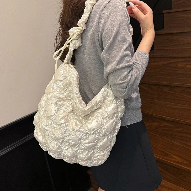 

Лидер продаж 2024, универсальные женские сумки с нитками, однотонные сумки-тоут из микрофибры, клетчатые летние новые женские сумки с рюшами