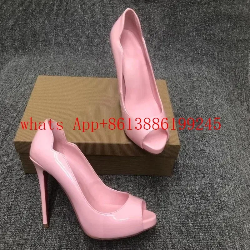 Combinando corrente saco de embreagem bombas pintinho quente rosa onda peep dedo do pé aberto sandálias de salto alto sexy feminino sapatos de verão sandálias de casamento