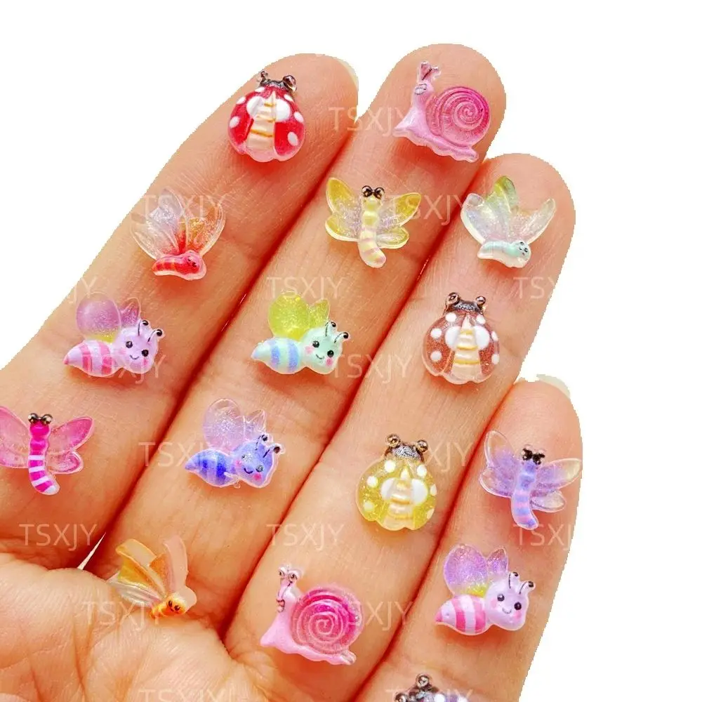 50Pcs Cute Mini Cartoon colored butterfly/beetle/bee Nail Art Resin Designer Charms DIY Craft For Nail 3D Decorations Jewelry