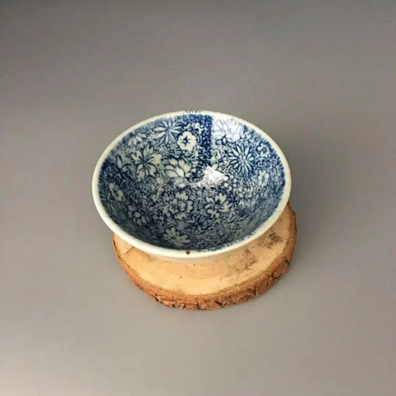 الصينية الكلاسيكية الأزرق والأبيض الخزف تشينغ Guangxu لوتس شكل زهرة فنجان الشاي