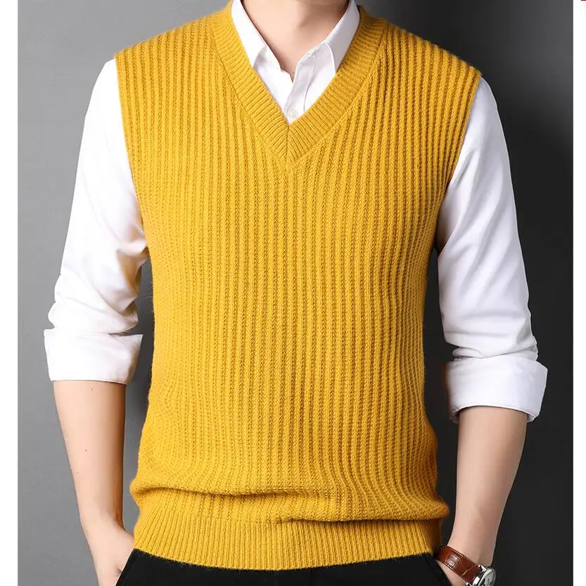 

2024 Sweater Vest Men Plus Size S-4XL Spring Autumn Oversize Mens Vests Solid Simple All-match V-neck Couples Retro Khaki Soft