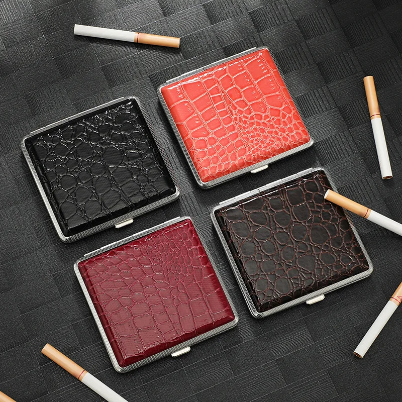 Crocodile patterned leather cigarette box made of imitation leather material, pack of 20 cigarettes