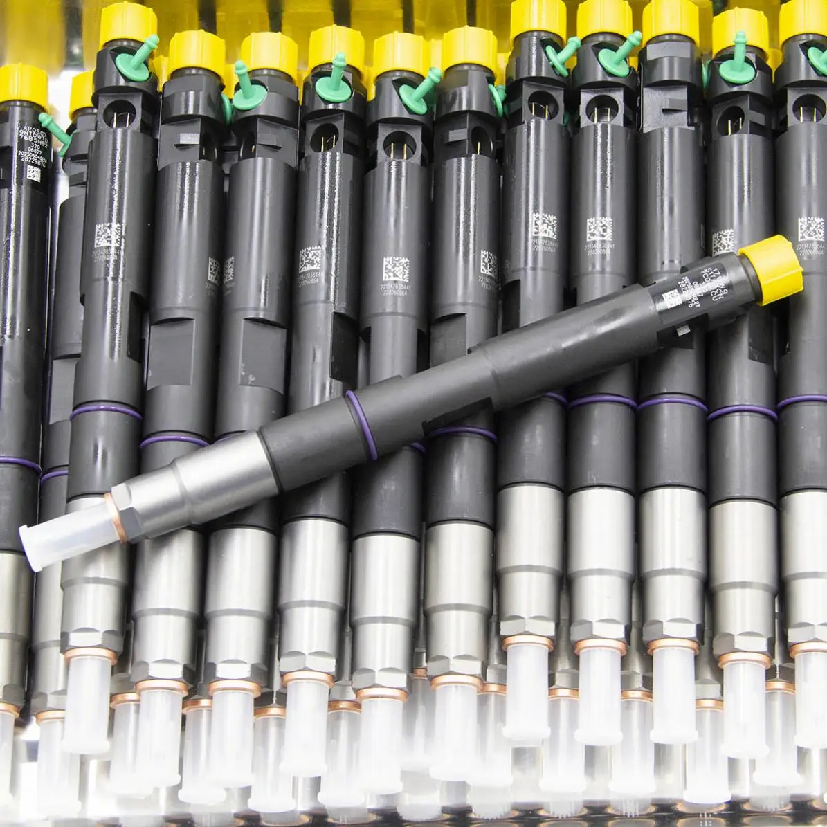 Common Rail Injector 28342997 28348371 R00002D A6510704987 A6510700058 AAHDP03025
