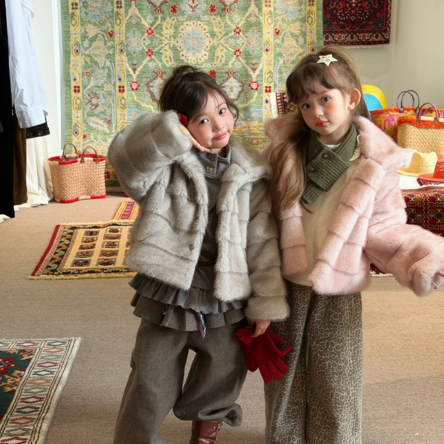 Girls' Coat 2026 Autumn and Winter New Children's Clothing Korean Style Girl Baby Senior Feeling Soft and Thick Warm Fur