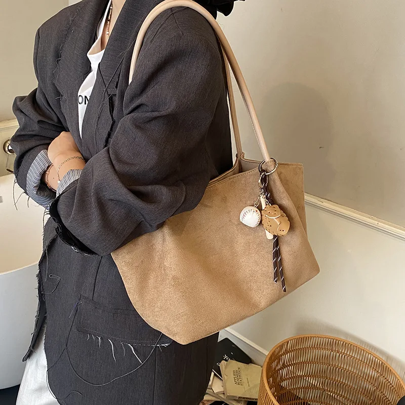 

Корейская винтажная большая сумка для женщин, осень 202, новая дизайнерская роскошная сумка-ведро, большая вместительная модная повседневная сумка на плечо