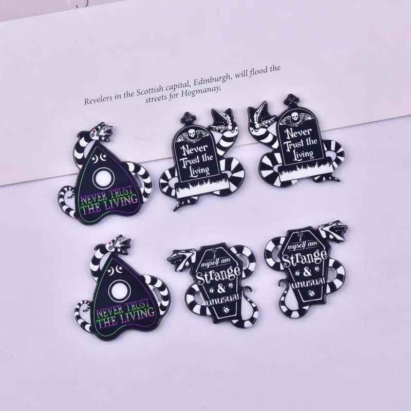 10 teile/paket Halloween schwarze Schlange Grab Acryl Charms für Ohrring Halskette Schmuck DIY machen