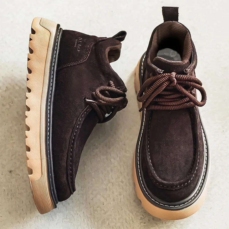 

2025 New Thick Sole Breathable Low-Top Industrial Casual Footwear for Men Chunky Derby Work Boots Retro Lace-Up Suede Shoe